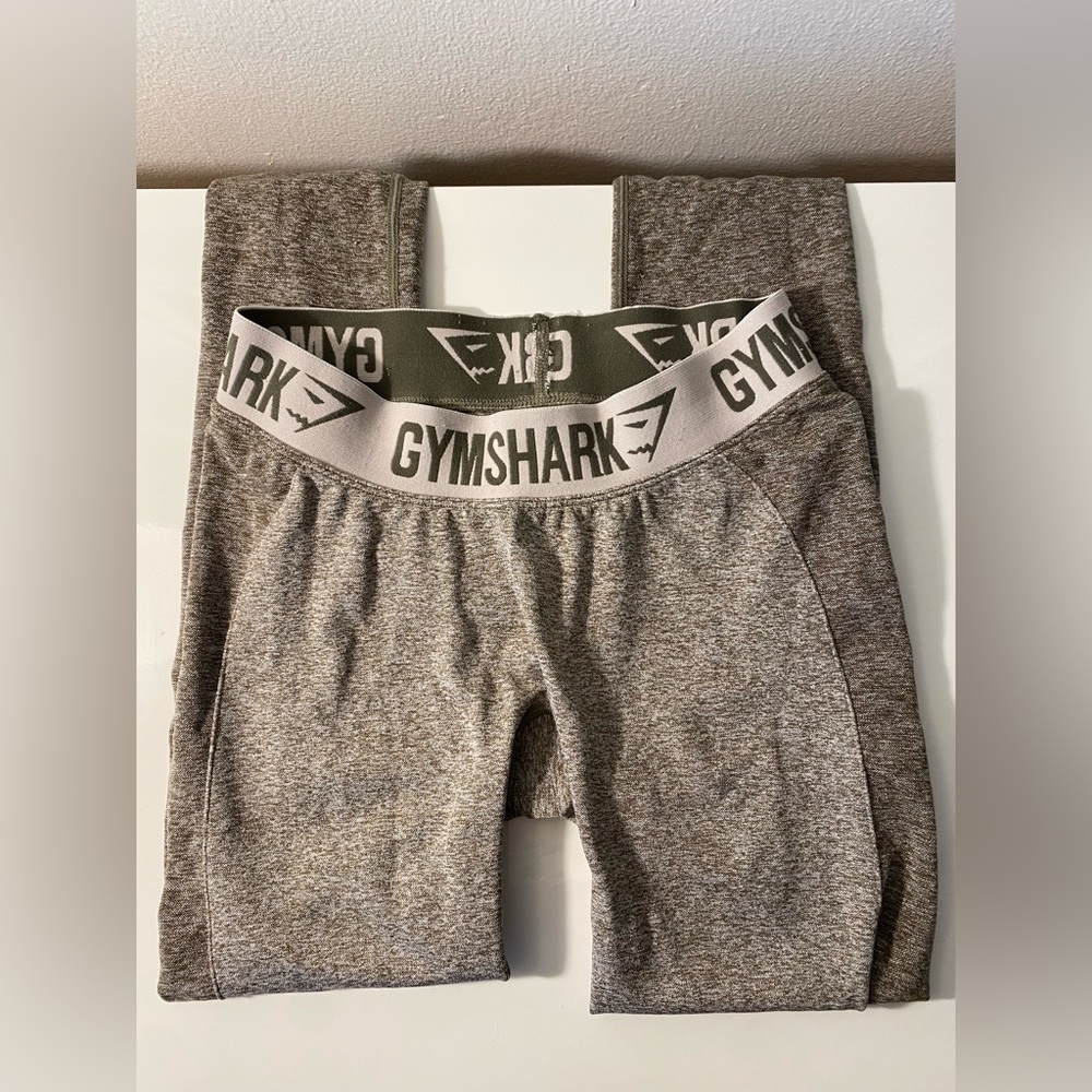 GYMSHARK Dry Moisture Management leggings